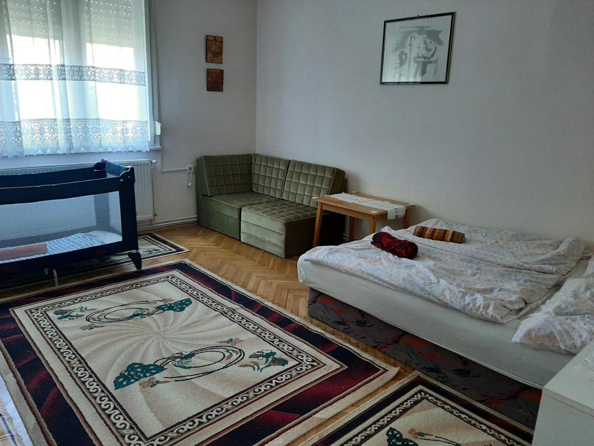 הוילה Balatonkeresztúr Uj Elet Weekend House מראה חיצוני תמונה